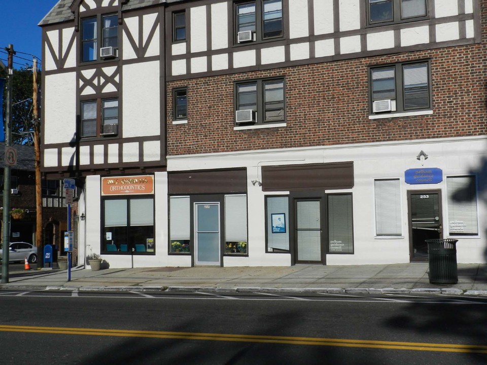 view of busy corner